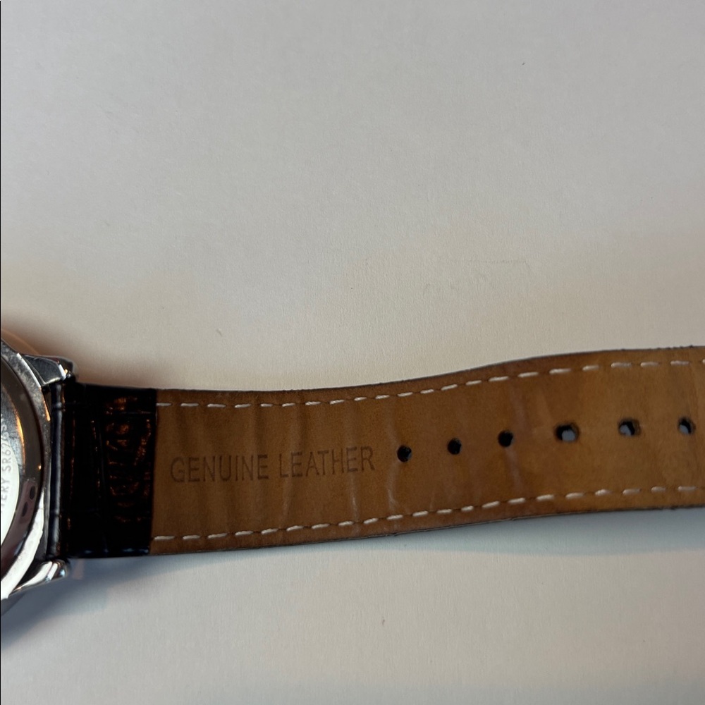 Betsey Johnson Toucan Watch - Picture 5 of 7
